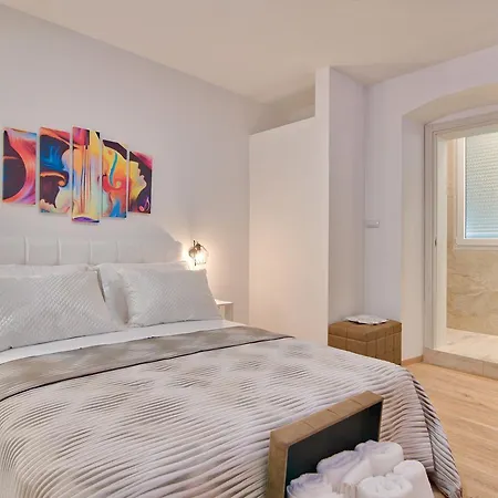 Candler's Old Town * Pola