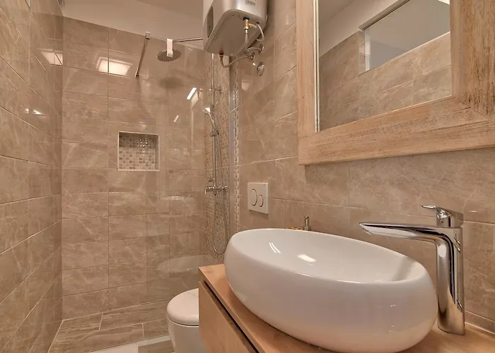 Апартаменти Candler's Old Town