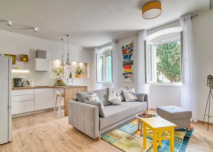 Candler's Old Town * Пула