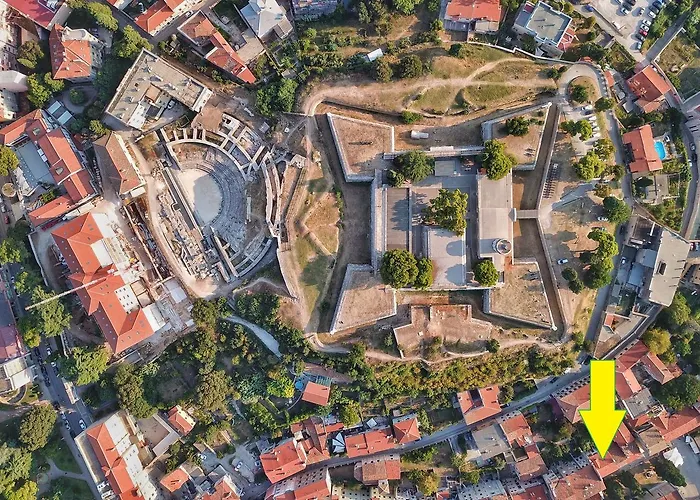 Candler's Old Town Апартаменти