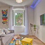 Candler's Old Town Apartman *
