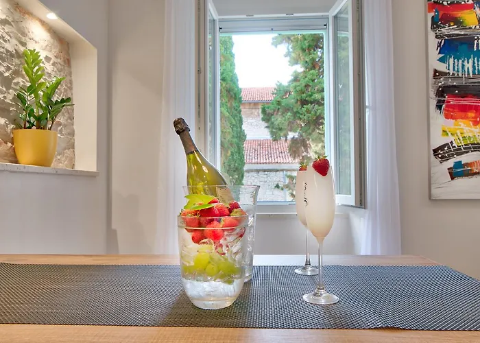 דירה Candler's Old Town פולה